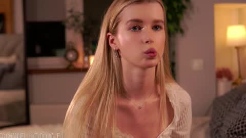 Eli online show from September 10, 8:21 pm