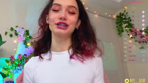 Ashley Dolce and Lou online show from March 1, 3:27 pm