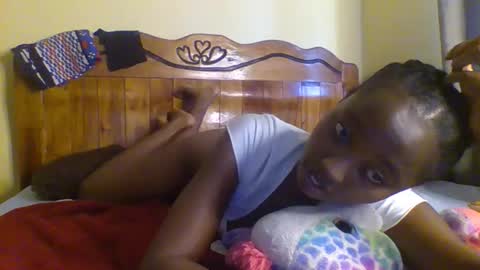 breelia online show from October 31, 4:24 am