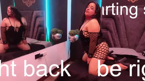 Snapshot of brenda_maz chatting on February 22, 5:57 pm Brenda online show from February 22, 5:57 pm