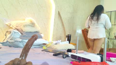 Brenda online show from April 18, 5:42 am