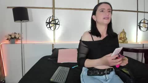Snapshot of brendacantorel chatting on September 25, 11:39 am MeganBeaked online show from September 25, 11:39 am
