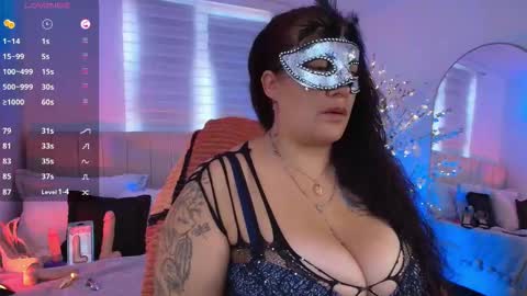 brendacurvy_ online show from February 9, 5:01 pm