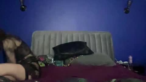 brettk13 online show from April 17, 10:23 pm