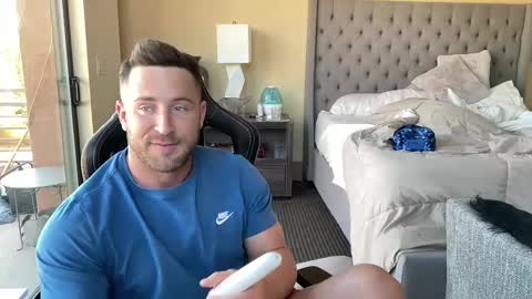 Brett Mycles online show from February 2, 9:02 pm