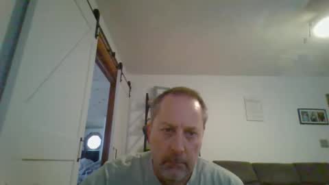 hey online show from November 28, 7:10 pm