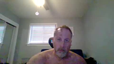 hey online show from April 30, 8:57 pm