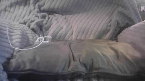 raining down on me online show from October 18, 6:34 pm