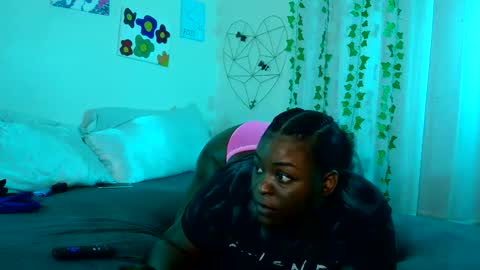 Bria Bubbles online show from December 8, 7:15 am