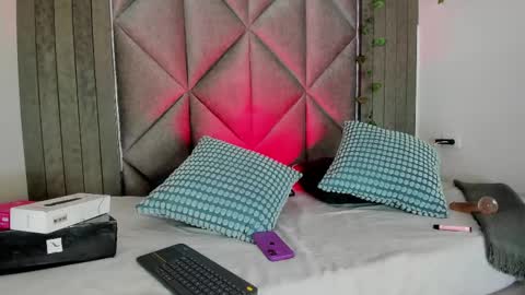 B R I A  online show from May 26, 2:50 am