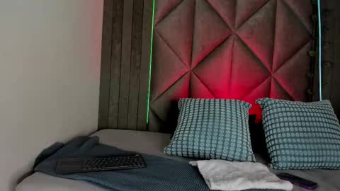 B R I A  online show from December 23, 2:51 am