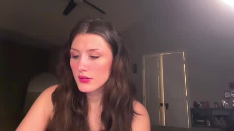 Snapshot of briadominick chatting on October 21, 6:29 am Brianna3 online show from October 21, 6:29 am