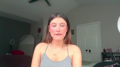 Snapshot of briadominick chatting on September 24, 6:47 pm Brianna3 online show from September 24, 6:47 pm