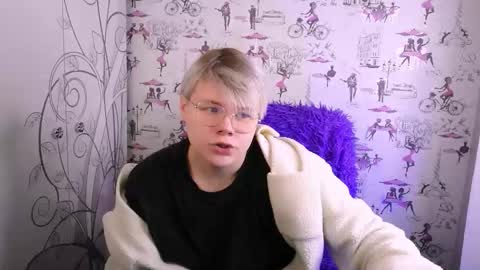 brian_mils online show from February 1, 11:40 am