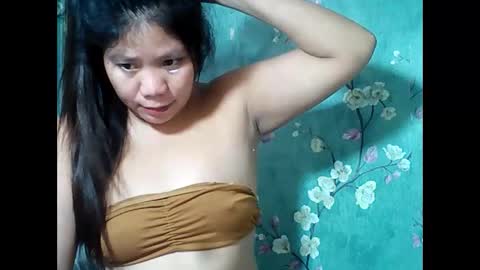 Snapshot of briana311387 chatting on December 20, 5:57 am im birana online show from December 20, 5:57 am