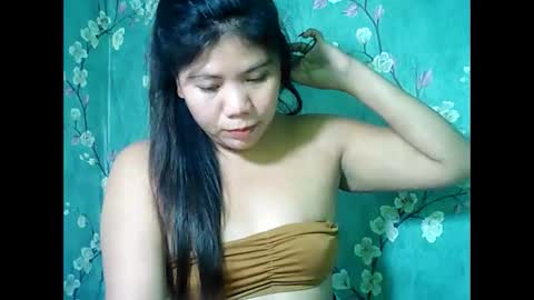 Snapshot of briana311387 chatting on January 3, 11:35 am im birana online show from January 3, 11:35 am