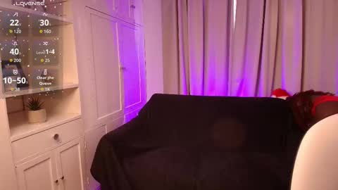 brianna_styles online show from December 2, 1:09 pm