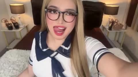 Briannarose online show from September 29, 6:18 pm