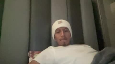 briannlovessexxx online show from February 8, 6:33 pm