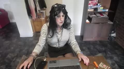 bridgetfouru online show from October 24, 4:13 am