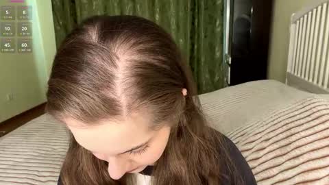 brielleroberts online show from March 23, 8:30 am