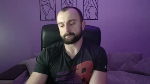 brindlefly69 online show from December 17, 12:23 pm