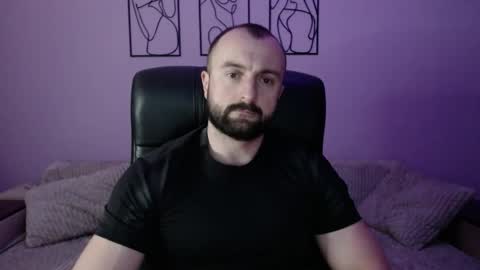 brindlefly69 online show from April 2, 10:22 am