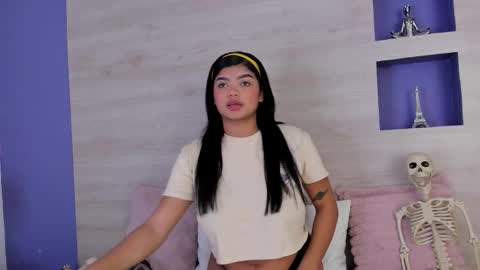 Snapshot of britanny_88 chatting on October 18, 2:54 pm Britanny online show from October 18, 2:54 pm