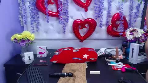 Brithany  online show from February 15, 9:16 am