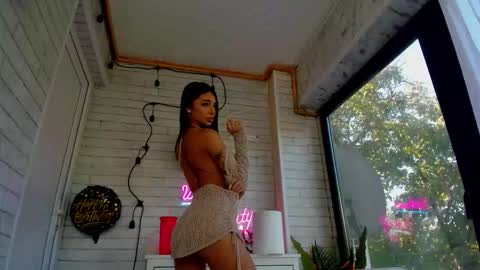 Snapshot of britney_charm chatting on September 14, 6:37 am britney_charm online show from September 14, 6:37 am