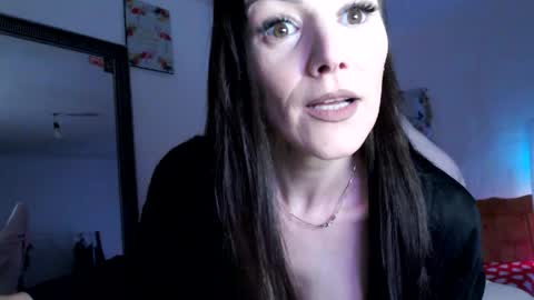 Britney online show from April 5, 10:12 am