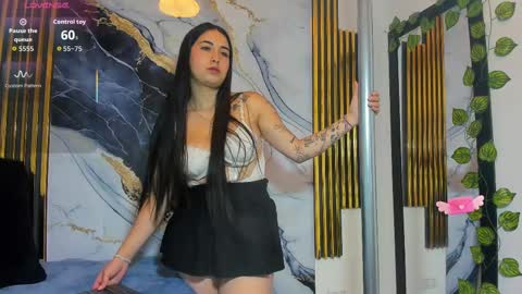 Snapshot of brittanyy20 chatting on October 6, 10:44 am brittanyy20 online show from October 6, 10:44 am