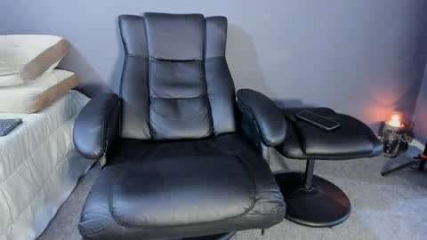 brockhurn_ online show from April 8, 11:08 pm