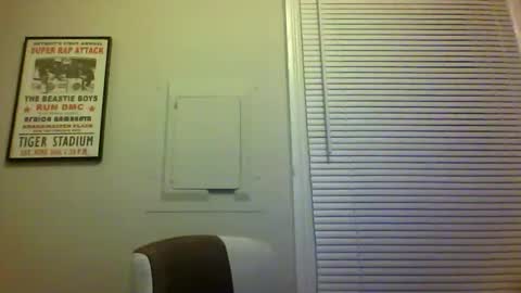 brodyb545755 online show from December 4, 5:18 am