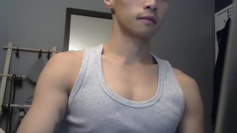 brokelee30 online show from January 2, 3:26 am