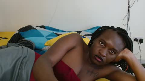 broken_haloo online show from June 5, 7:47 am