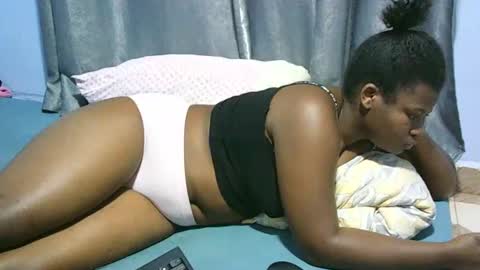 nicole online show from February 26, 9:55 am