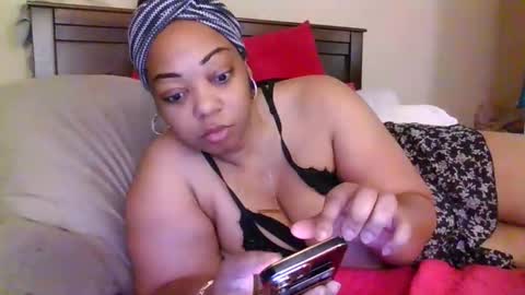 brownroundrenee online show from February 13, 10:18 am