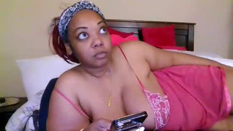 brownroundrenee online show from March 14, 6:12 pm