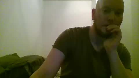 browsiebirdie online show from January 1, 10:46 pm