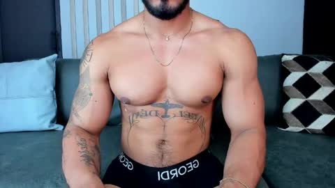 bruce roldan online show from May 23, 1:56 am