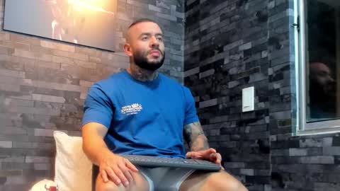 brucedallas online show from March 23, 2:38 am