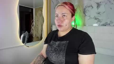 Snapshot of bruja_scarlata chatting on October 14, 10:18 am Bruja SCarlata online show from October 14, 10:18 am