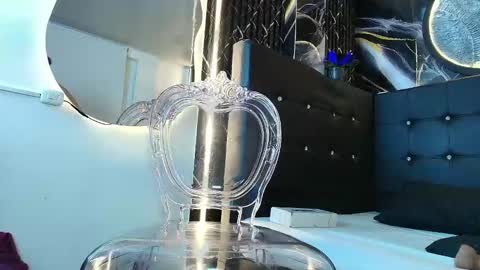 Snapshot of bruja_scarlata chatting on September 9, 1:33 pm Bruja SCarlata online show from September 9, 1:33 pm