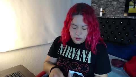 Snapshot of bruja_scarlata chatting on February 13, 11:17 am Bruja SCarlata online show from February 13, 11:17 am