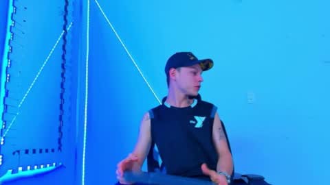 Bruno wild online show from October 10, 1:00 am