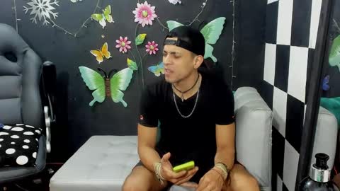 Snapshot of brunocuttie94 chatting on February 7, 6:56 pm Join my fan club here 150 tokens a month online show from February 7, 6:56 pm