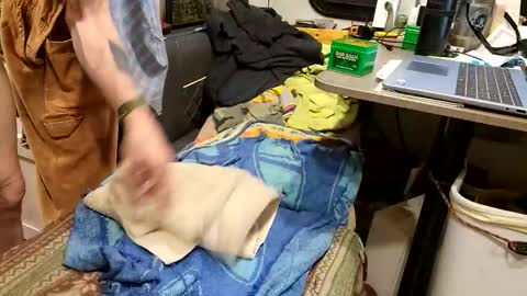 Steve... aka SkinnieDippin aka TimberTramp online show from April 10, 5:46 am