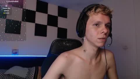 bryamado online show from September 18, 3:10 am