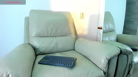 bryan_oficials online show from March 3, 5:42 am